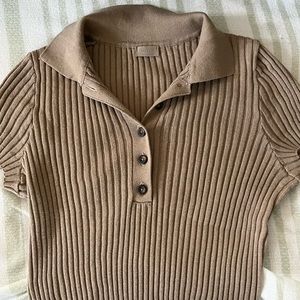 Brown ribbed collared t-shirt